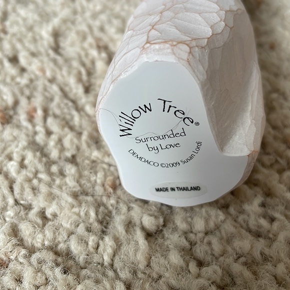 NWT Willow Tree Susan Lordi Surrounded by Love figurine.  Brand new with box. - Picture 3 of 7